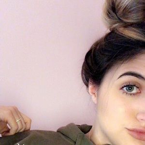 Meet your Posher, Noelle